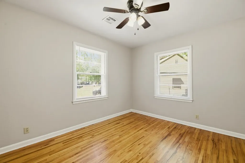803 S Bleckley Wichita KS 67218