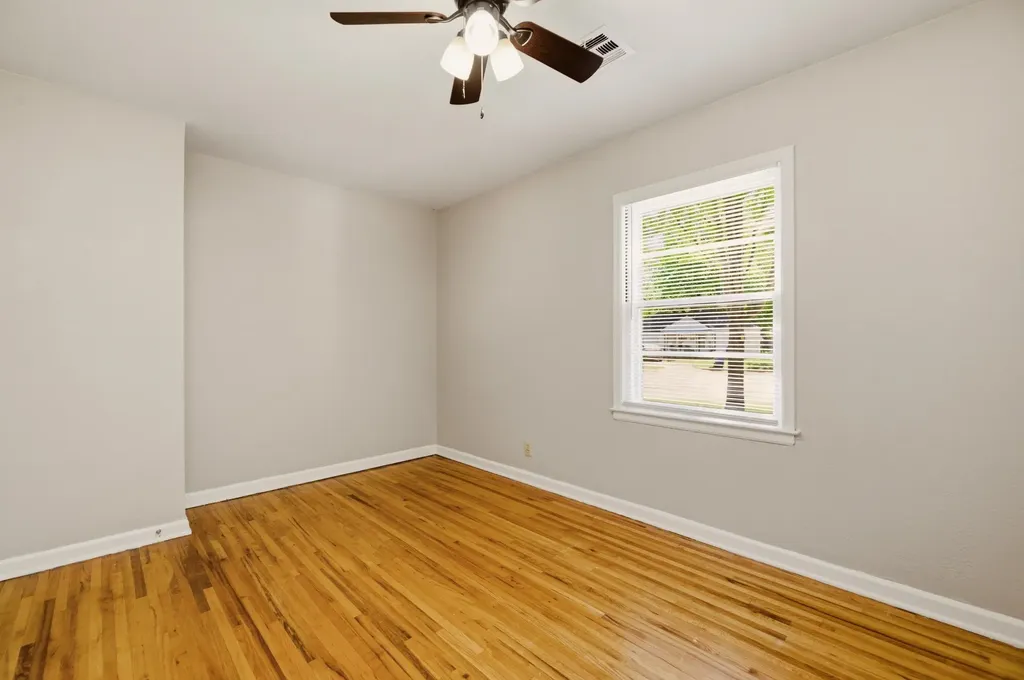 803 S Bleckley Wichita KS 67218