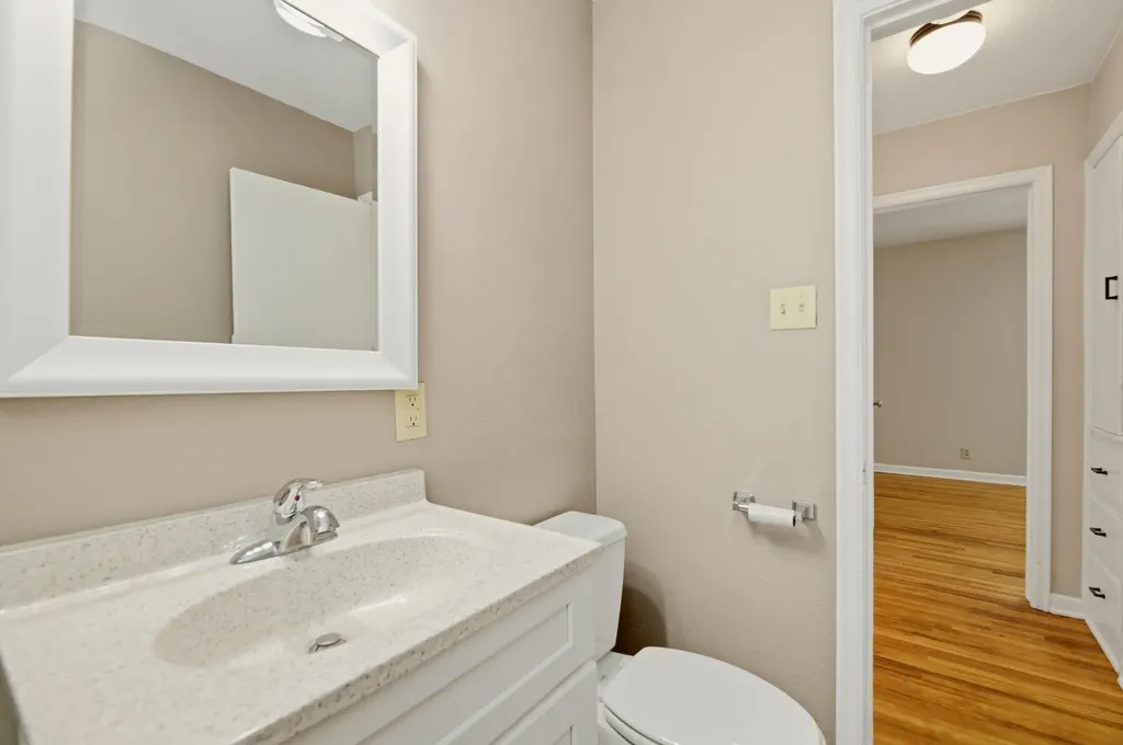 803 S Bleckley Wichita KS 67218