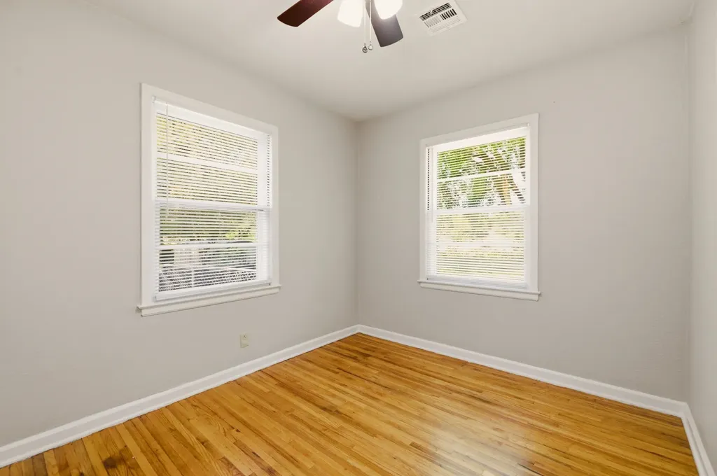 803 S Bleckley Wichita KS 67218