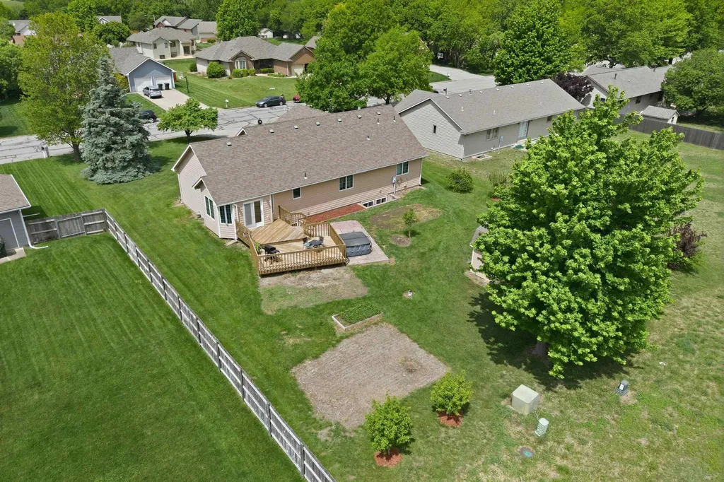 1216 S Chestnut Street Halstead KS 67056