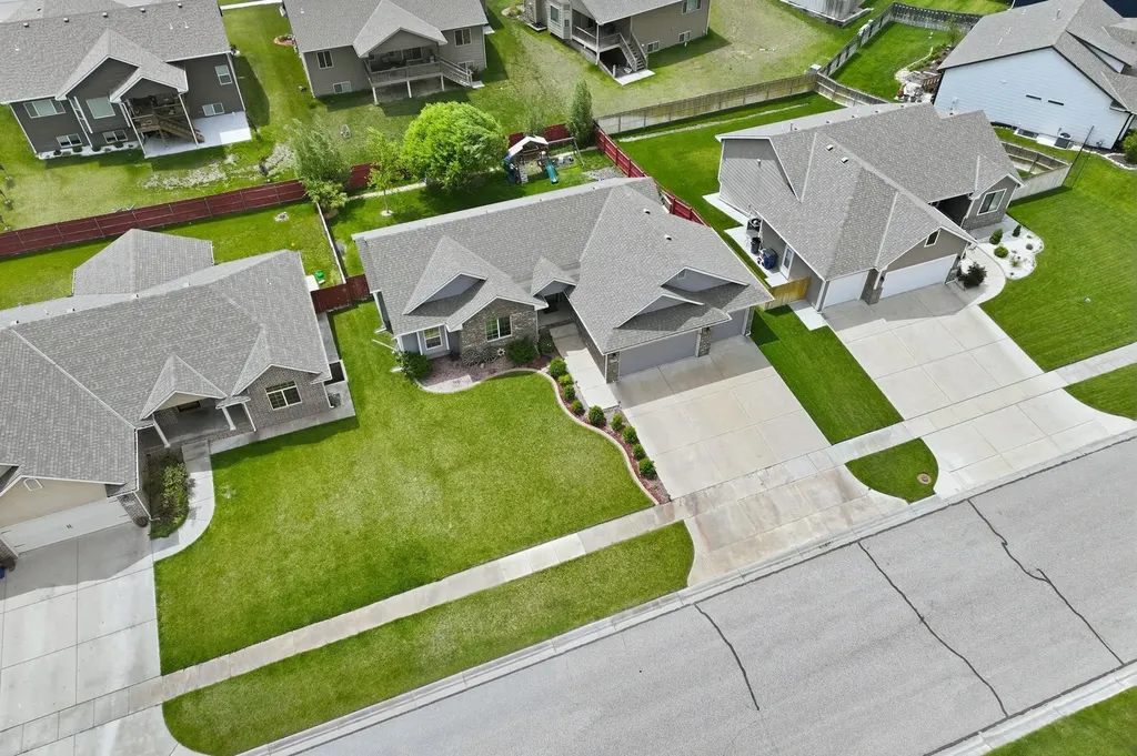 1305 S Gateway Wichita KS 67230