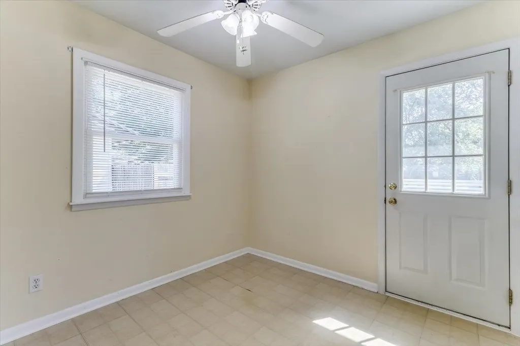 3368 S Vine Wichita KS 67217