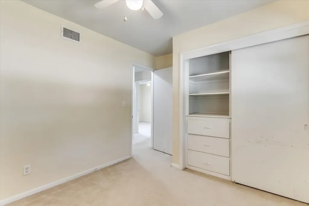 3368 S Vine Wichita KS 67217
