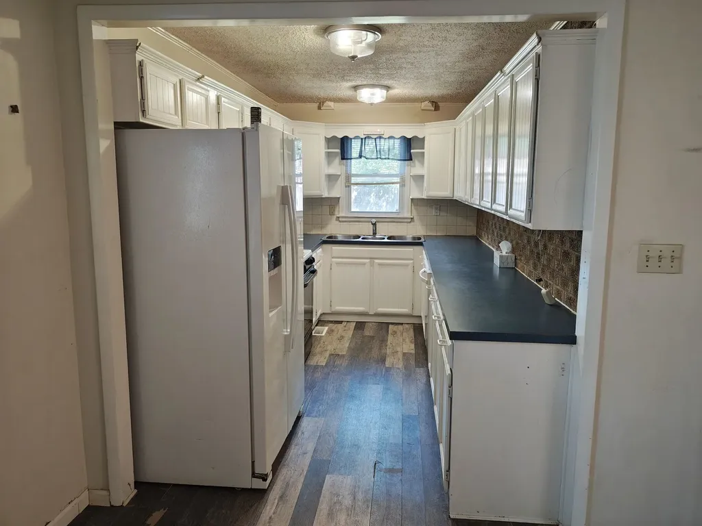 1828 S Millwood Street Wichita KS 67213