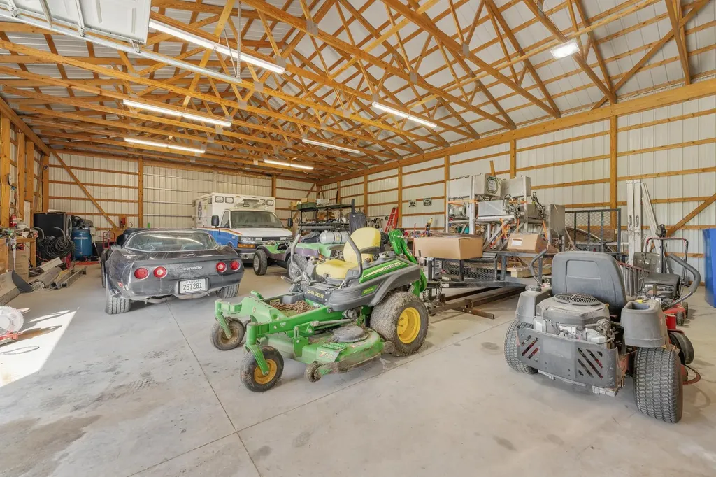1460 E 117th Court N Sedgwick KS 67135