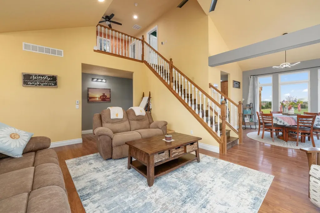 1460 E 117th Court N Sedgwick KS 67135