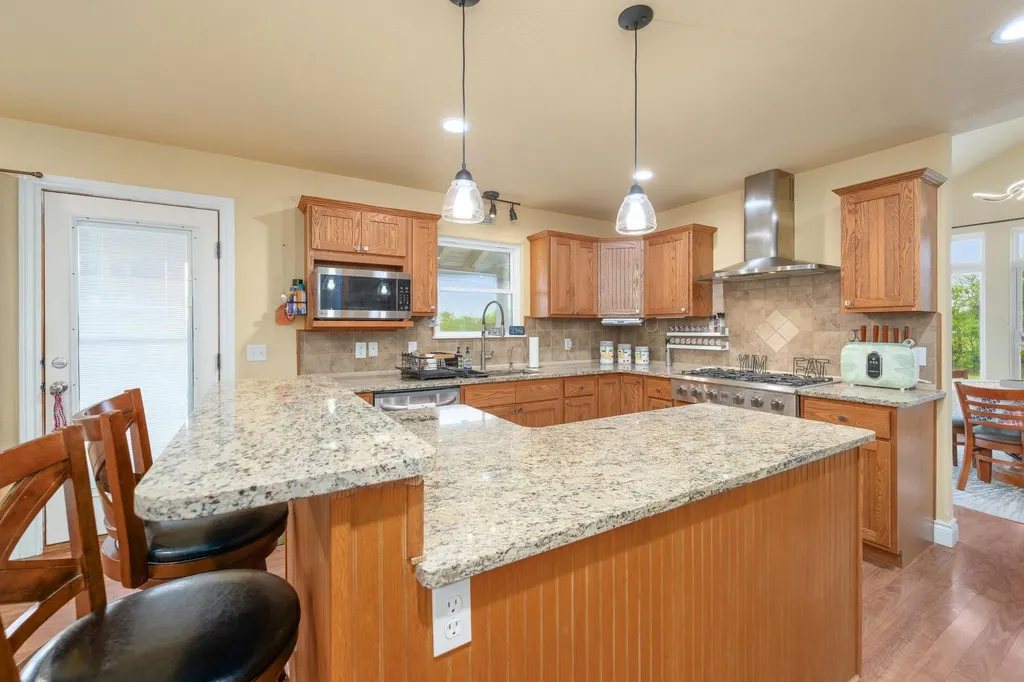 1460 E 117th Court N Sedgwick KS 67135
