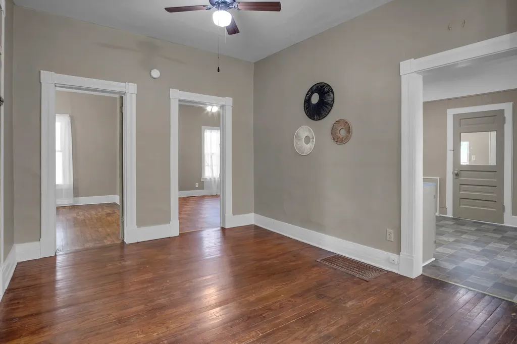 119 E 14th Street Newton KS 67114
