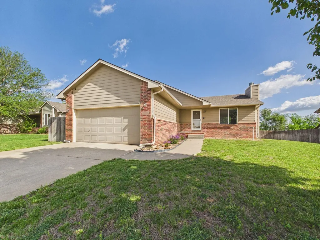 1973 N Bellick Court Wichita KS 67235