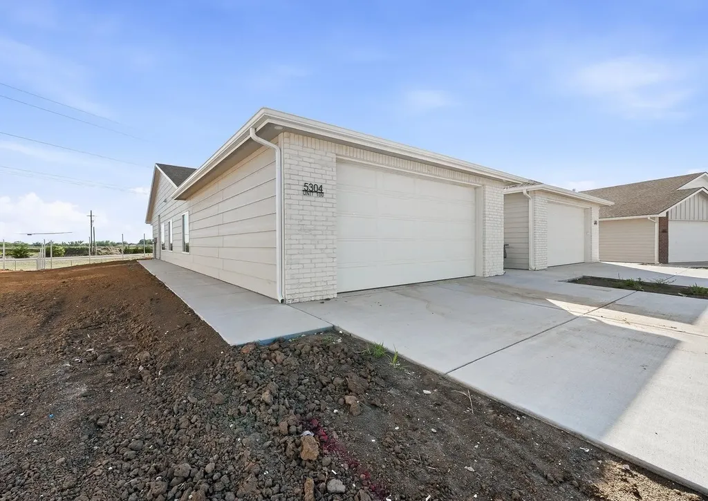 5304 W Rolly Street Wichita KS 67215