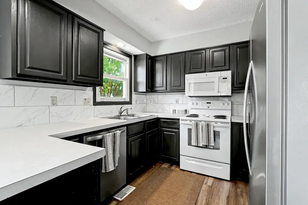 10013 E Bayley Street Wichita KS 67207-3912