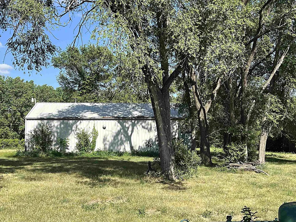 994 E 144th Peck KS 67120