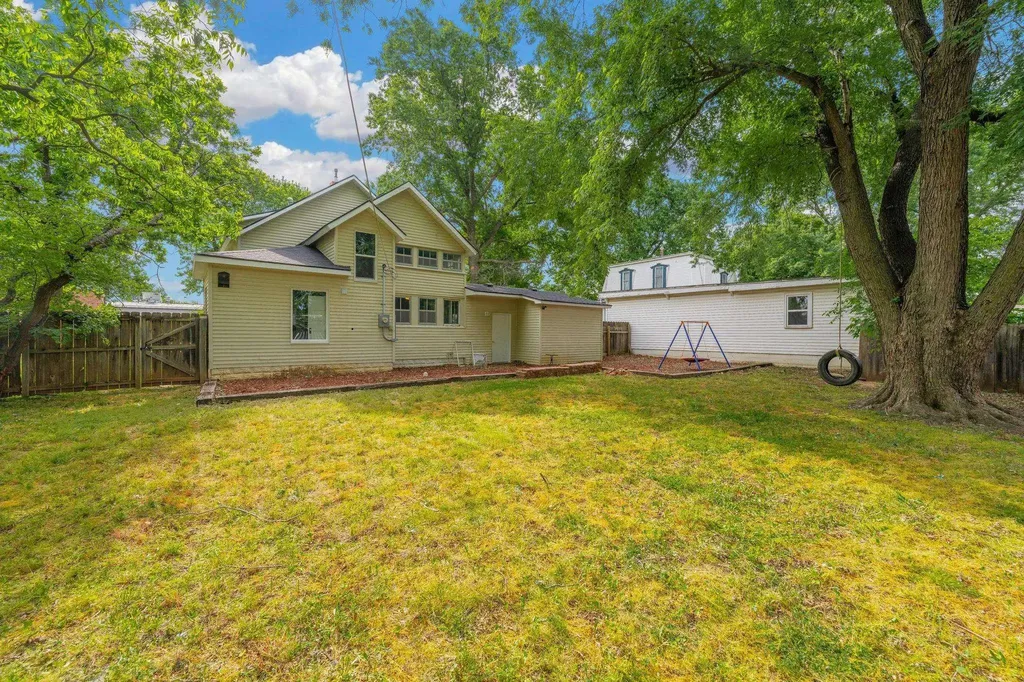 901 N Merchant Street Belle Plaine KS 67013