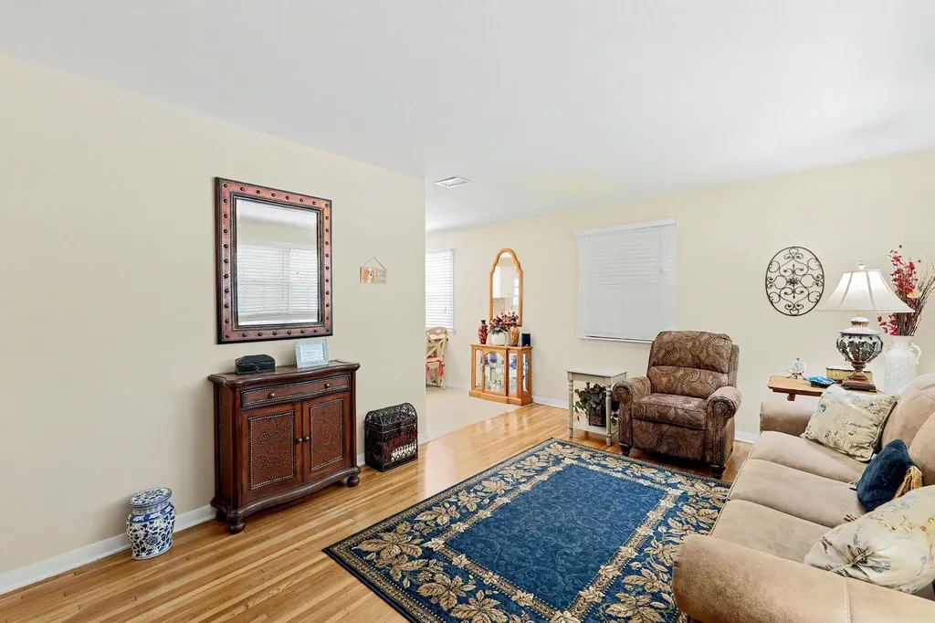 2227 W Southgate Wichita KS 67217