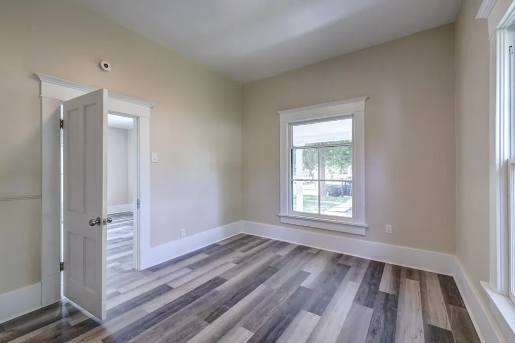 512 E 3rd Winfield KS 67156