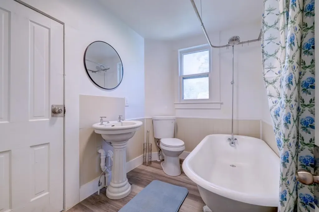 512 E 3rd Winfield KS 67156