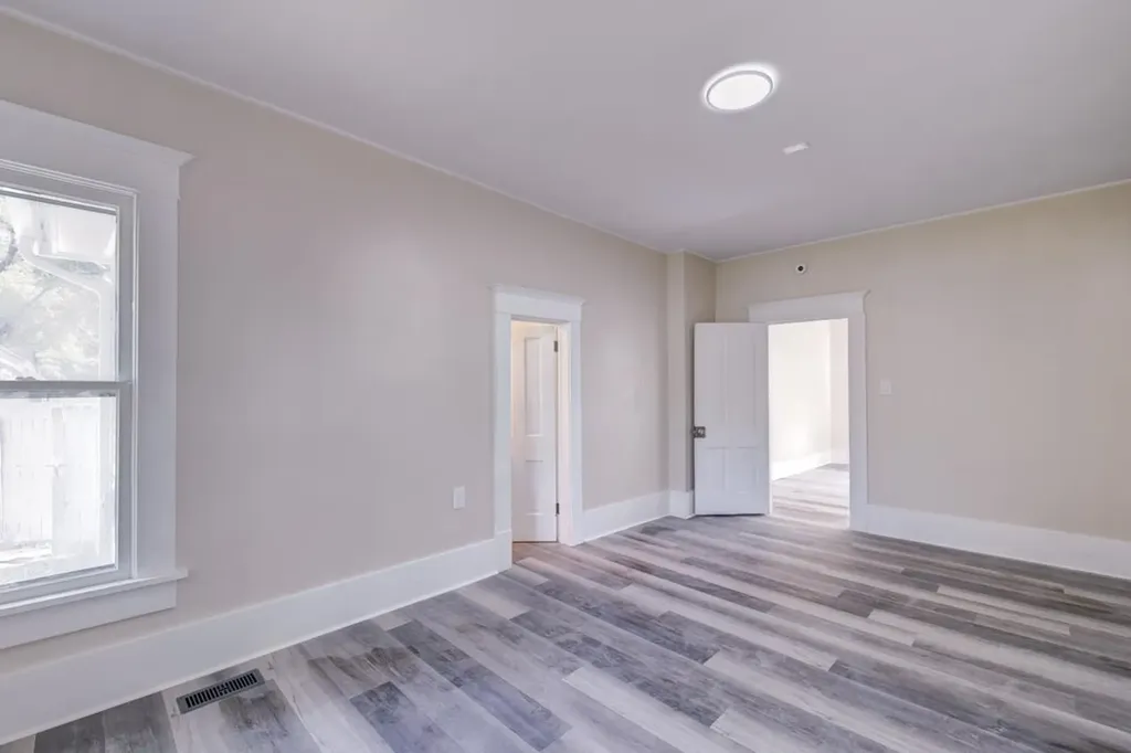 512 E 3rd Winfield KS 67156