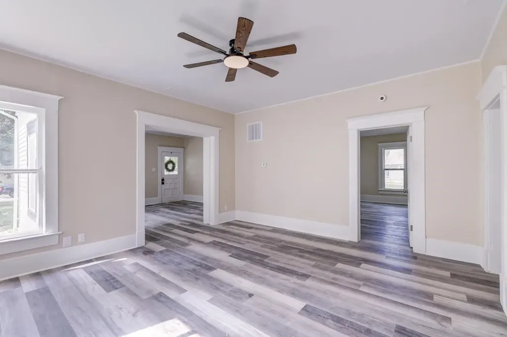 512 E 3rd Winfield KS 67156