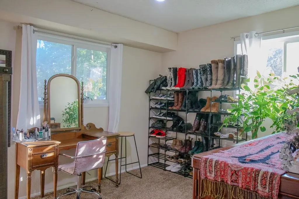 415 E Valley View Street Derby KS 67037