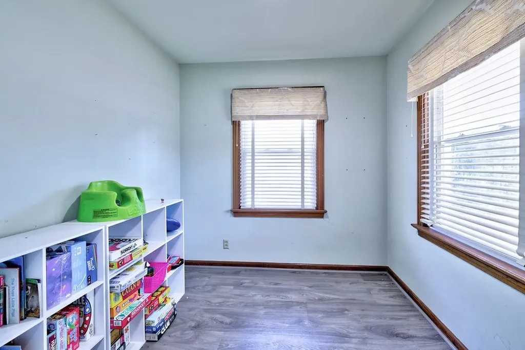 111 N Park Street Winfield KS 67156