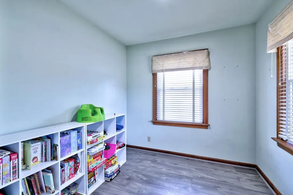 111 N Park Street Winfield KS 67156