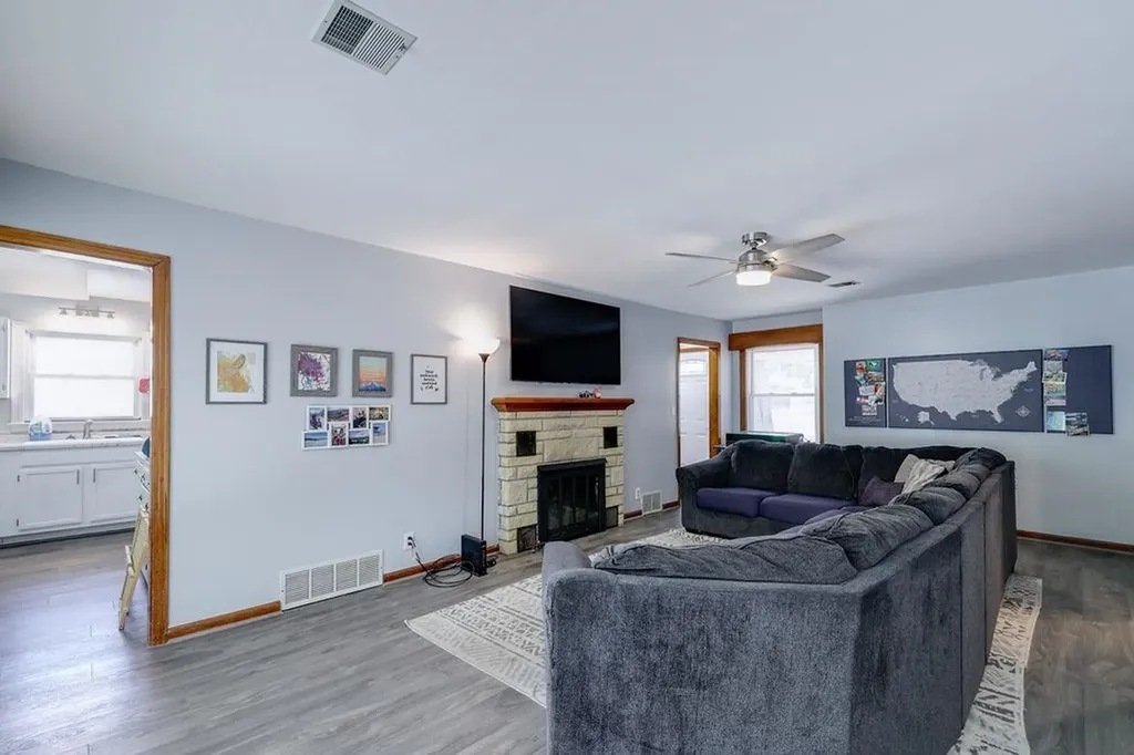 111 N Park Street Winfield KS 67156