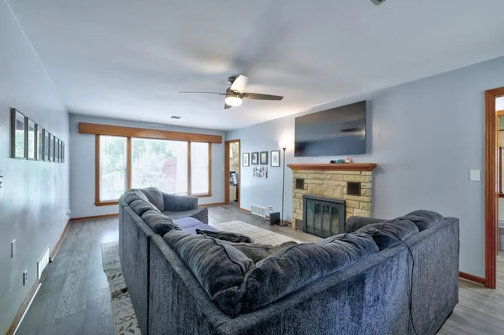 111 N Park Street Winfield KS 67156