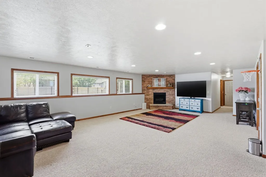 13802 E Camden Chase Court Wichita KS 67228