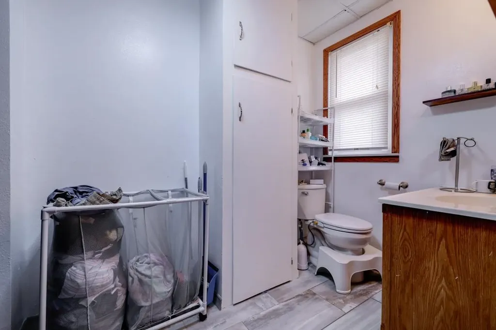 1302 Hackney Winfield KS 67156