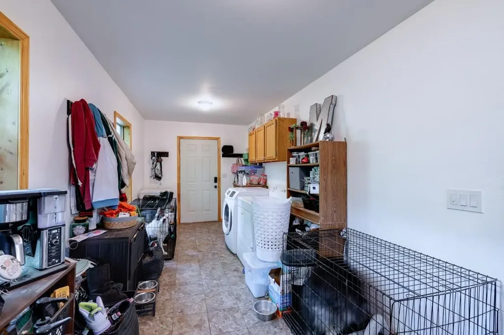 1302 Hackney Winfield KS 67156
