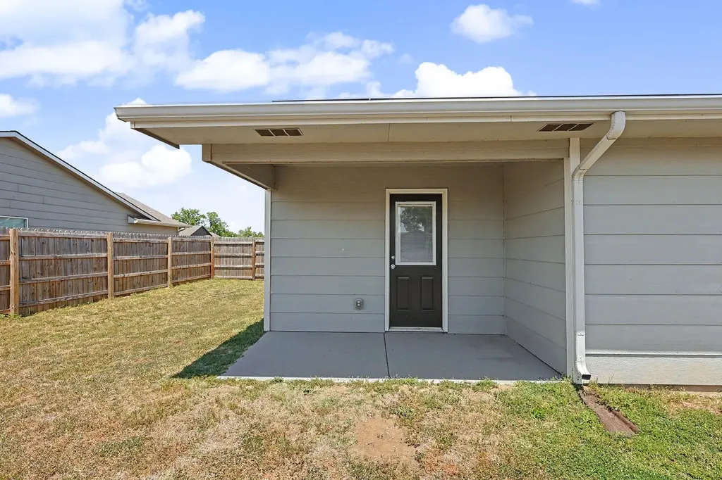1311 E Maywood Wichita KS 67216