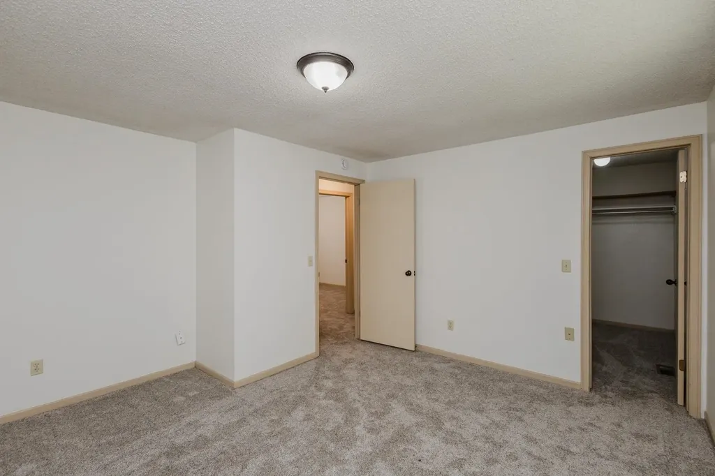 3124 N Brookfield Wichita KS 67226