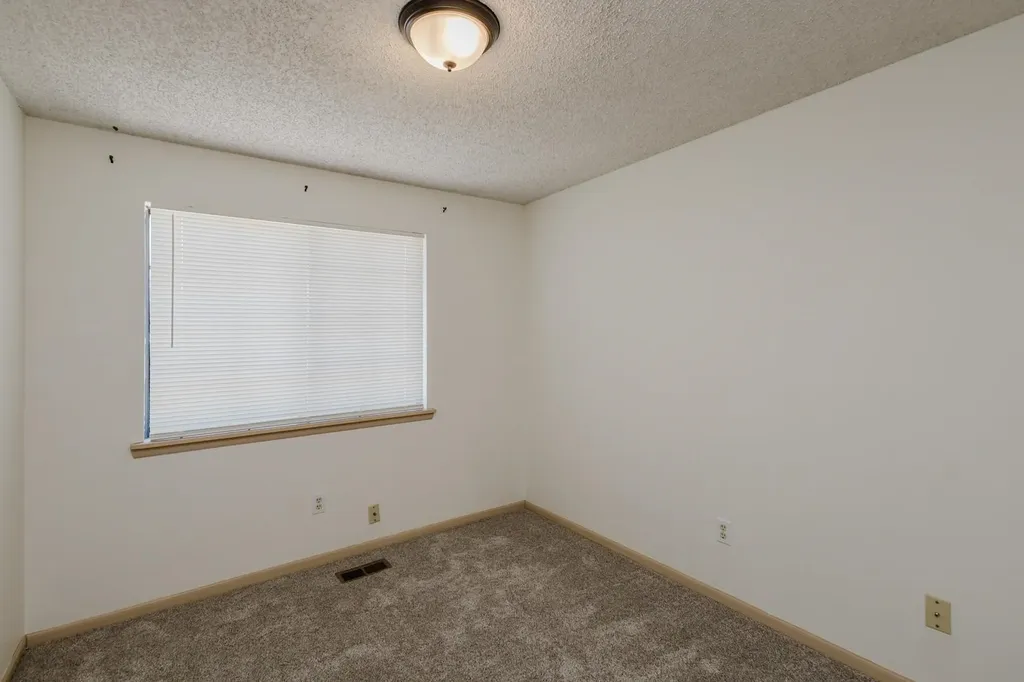 3124 N Brookfield Wichita KS 67226