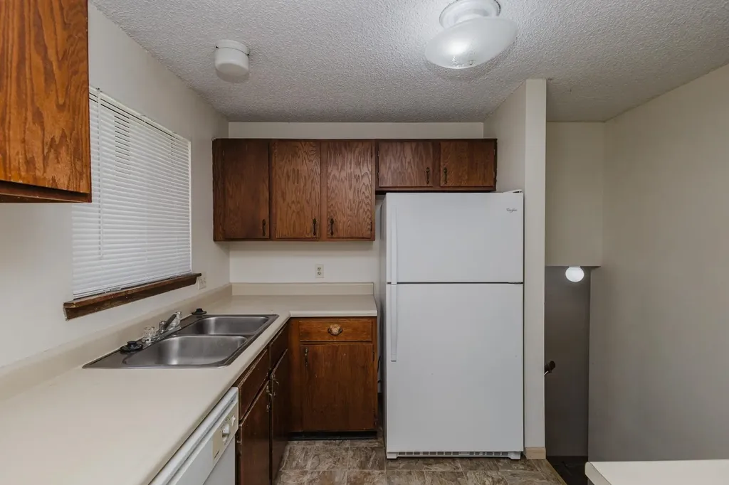 3124 N Brookfield Wichita KS 67226
