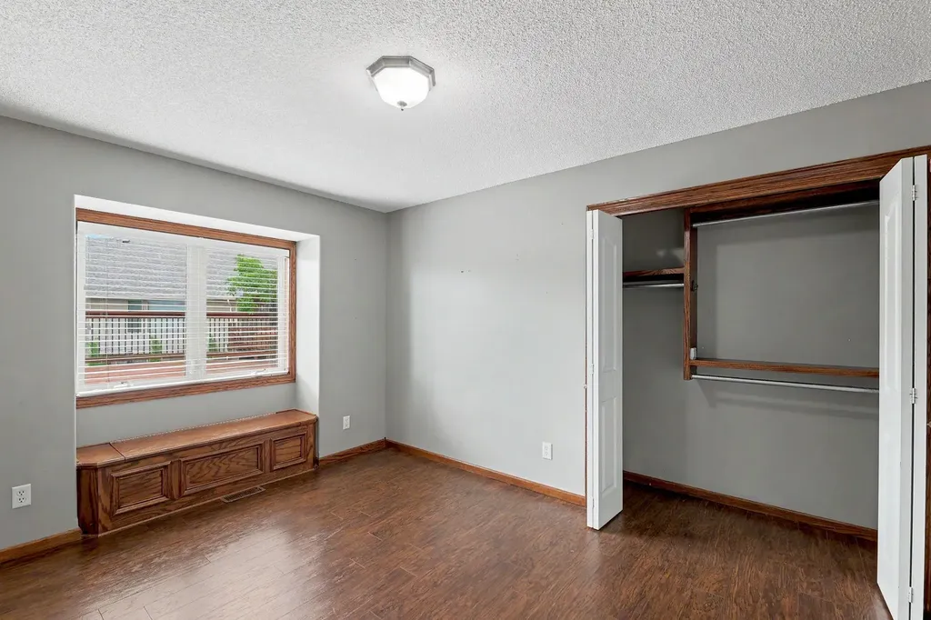3317 N North Shore Court Wichita KS 67205