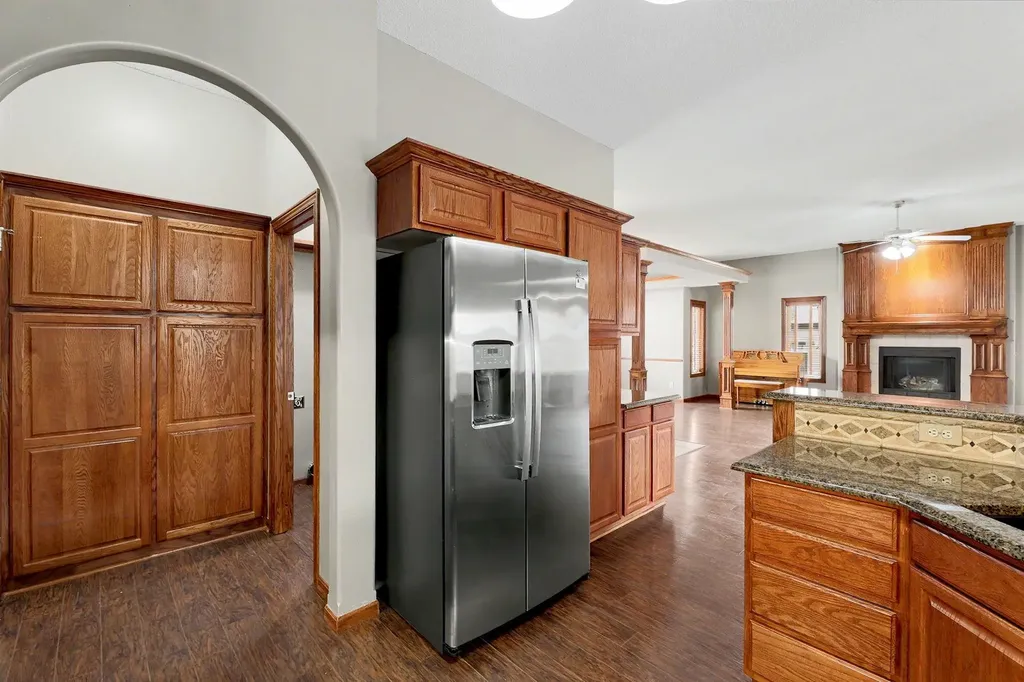 3317 N North Shore Court Wichita KS 67205