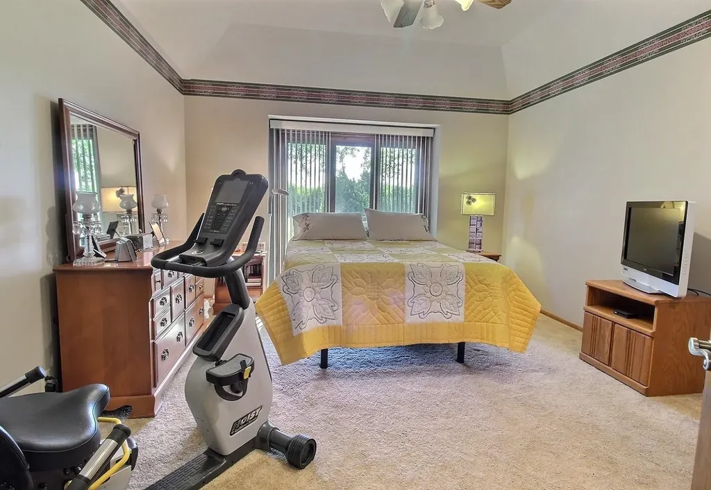 2634 Glacier Drive Wichita KS 67215-1514