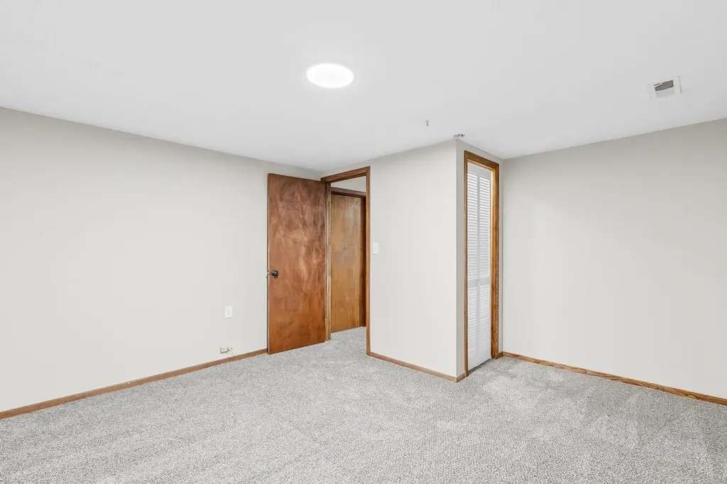 5952 N Palm Lane Wichita KS 67204