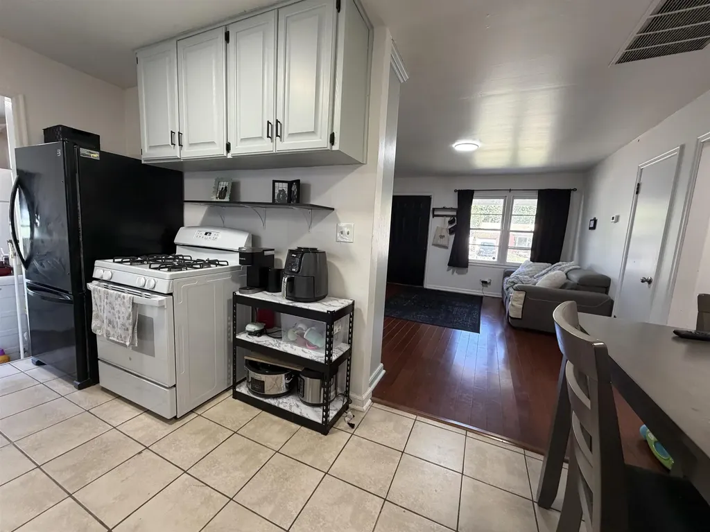 801 S Lightner Wichita KS 67218