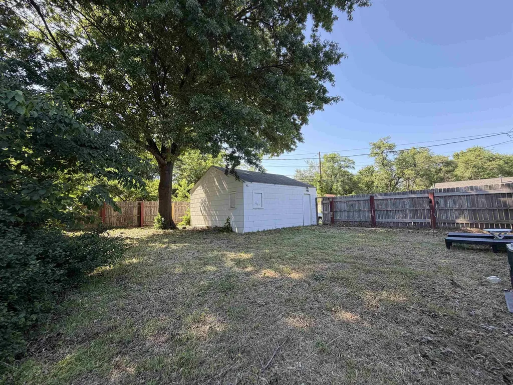 801 S Lightner Wichita KS 67218