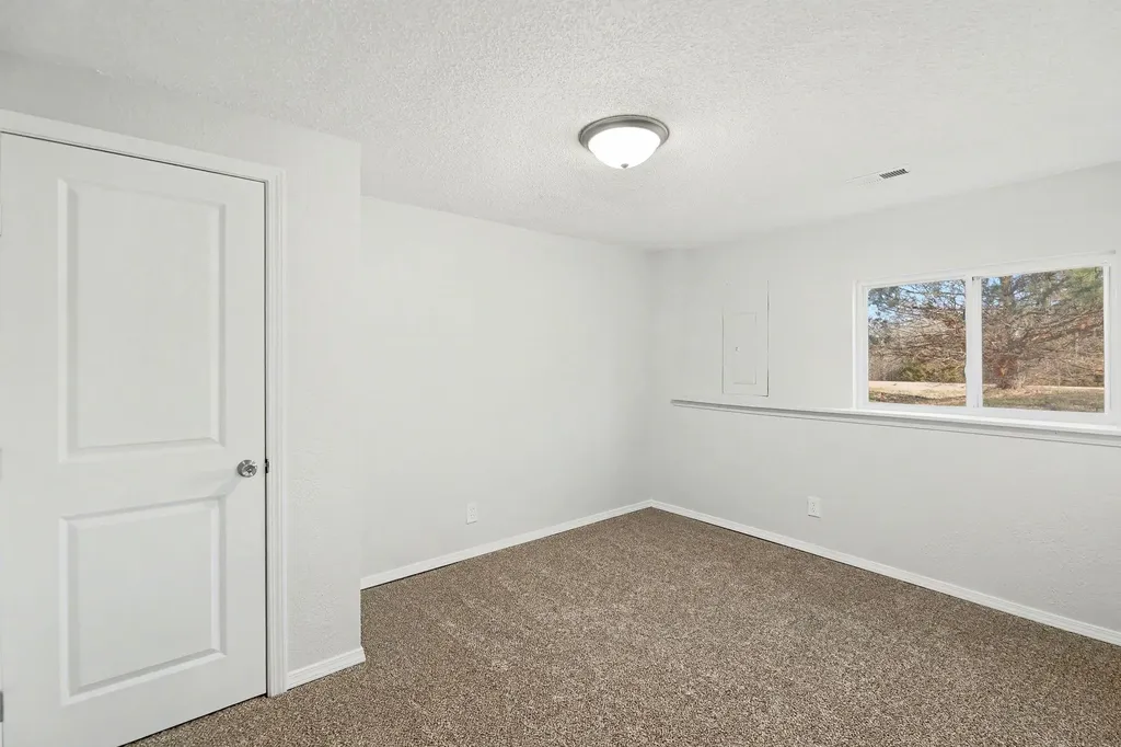 5102 N Blackhawk Street Wichita KS 67219