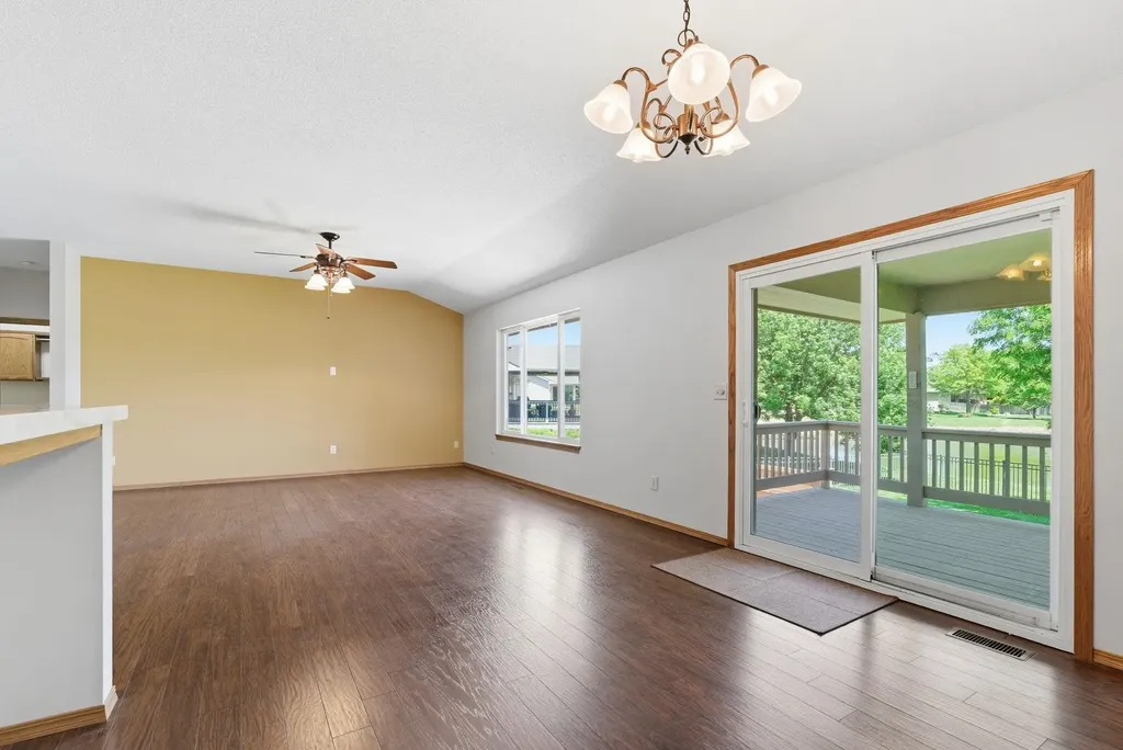 2326 N Covington Street Wichita KS 67205