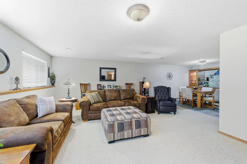 269 S Maple Dunes Court Wichita KS 67235