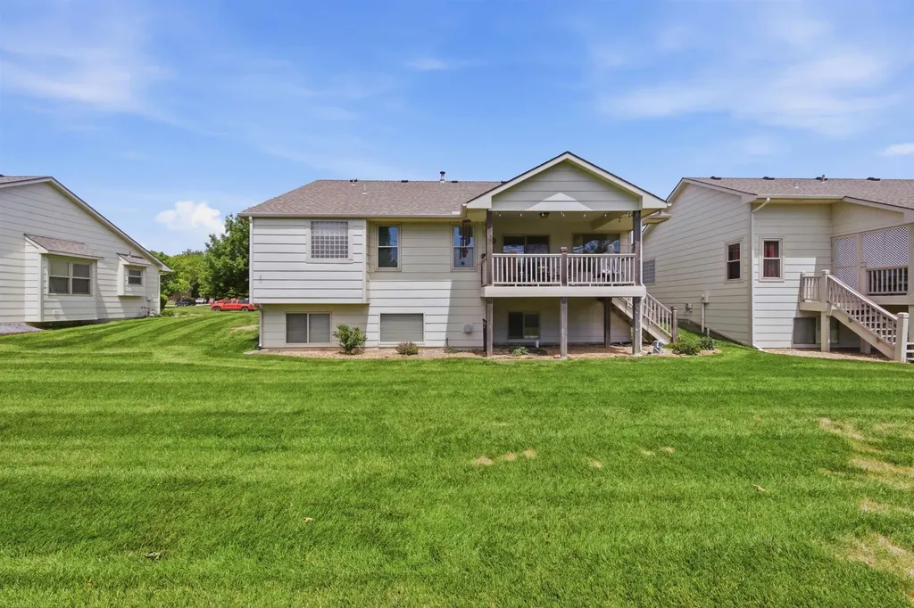 269 S Maple Dunes Court Wichita KS 67235