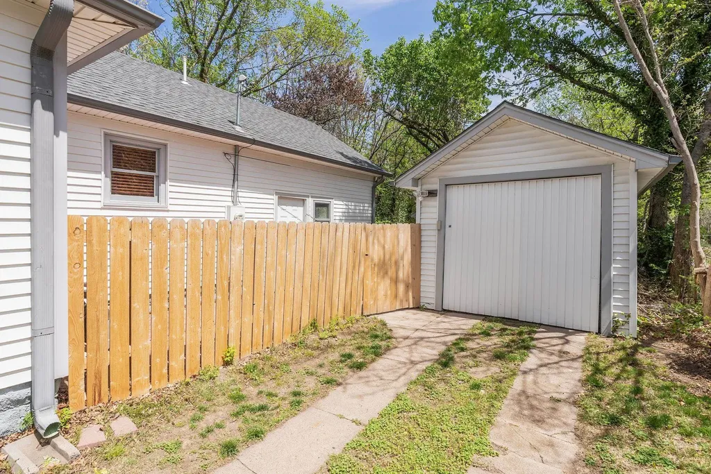 236 N Sedgwick Street Wichita KS 67203
