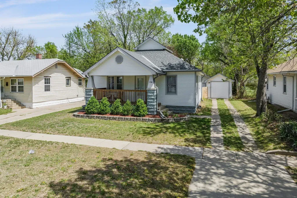 236 N Sedgwick Street Wichita KS 67203