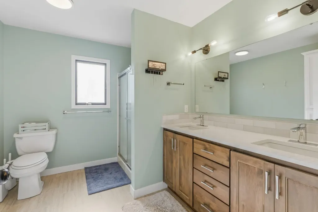 506 Wedgewood Court Hesston KS 67062