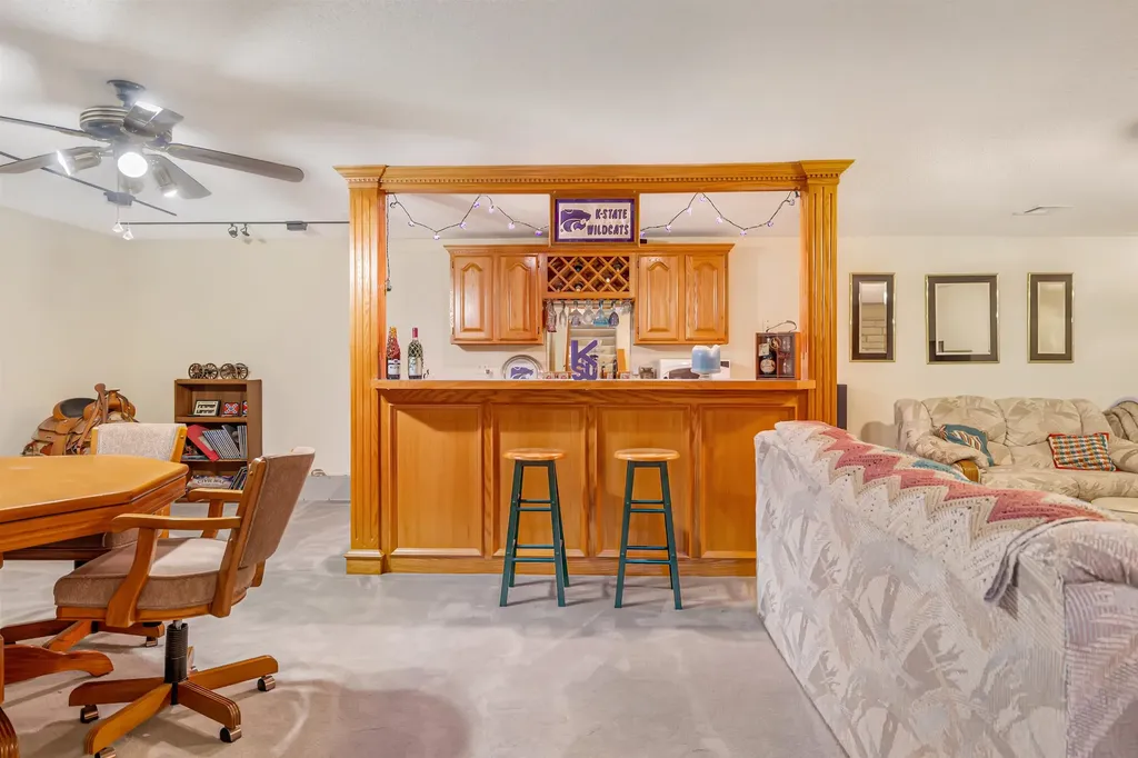 19447 SW Meadowlark Road Rose Hill KS 67133-8527