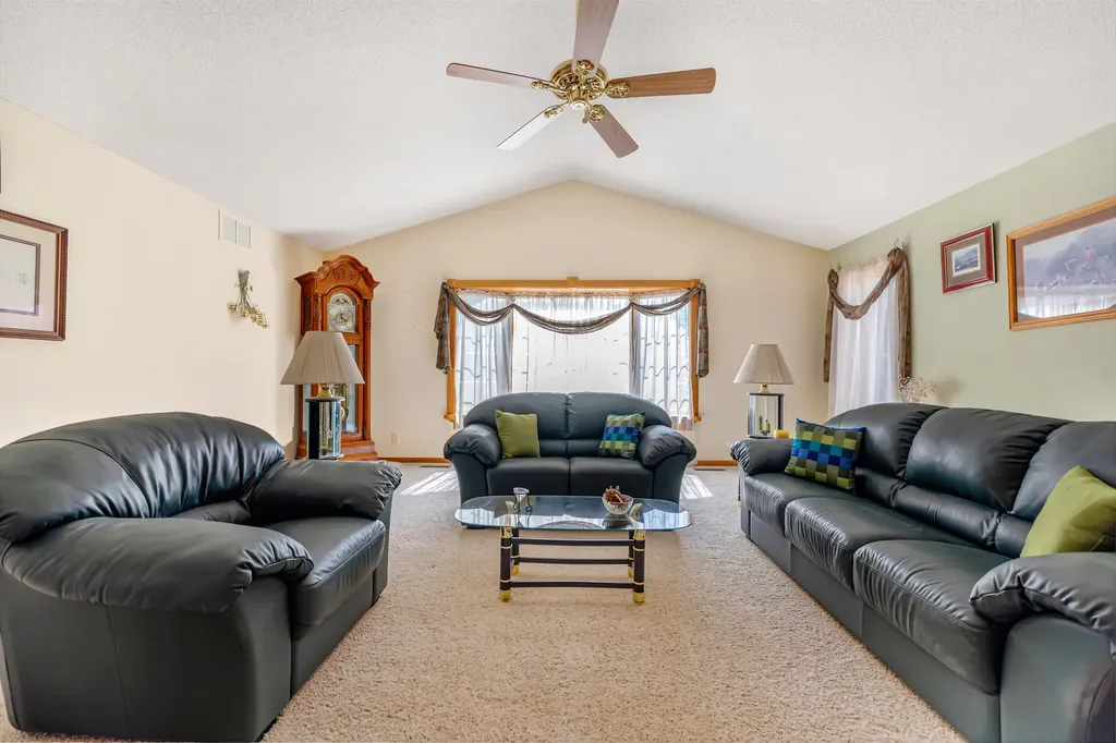 19447 SW Meadowlark Road Rose Hill KS 67133-8527